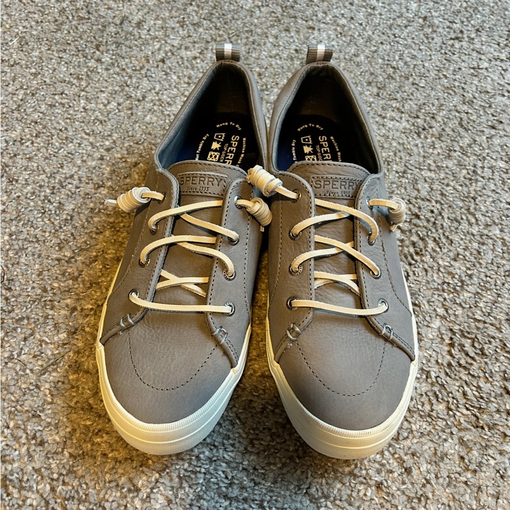 Sperry Sneaker